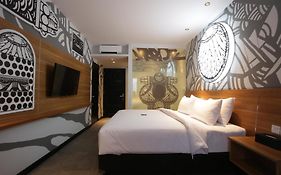 Creative Restart Hotel - CARTEL Bandung